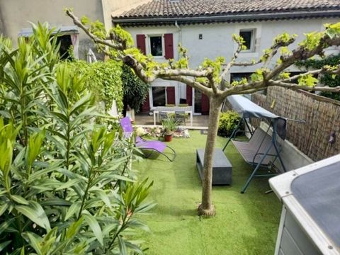 Dpt Ardèche (07), à vendre ROCHEMAURE T3 duplex en rez de jardin