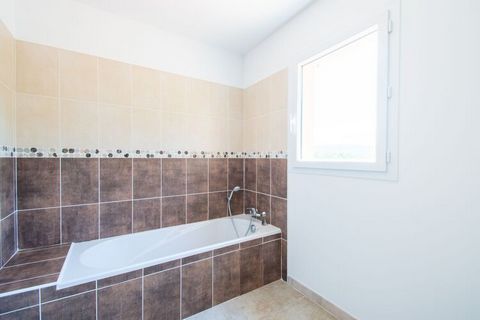Modern holiday home in Le Plan-de-la-Tour, France with 4 bedrooms which can accommodate up to 8 people. The cosy property near the sea is ideal for a family and friends. It has a swimming pool as well. With a convenient location, general supplies, ba...
