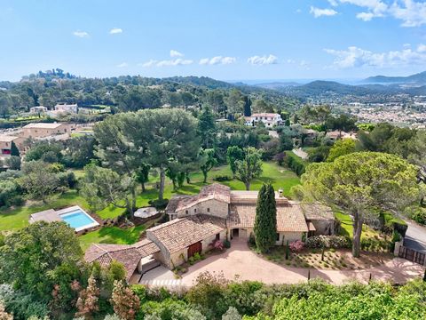Located close to Mougins, in the prestigious area of Castellaras, in a gated and confidential domaine, stunning stone house which is entirely renovated. Inside this superb family home accommodation begins with a welcoming entrance hall, a large livin...