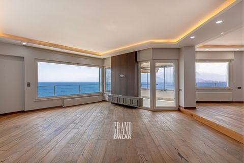 LOCATION - Right on the Old Lara Road - Close to Akra Barut Hotel - Near the sea - Right in front of the beach - Flat is close to many places such as shopping mall, school, hospital, super market and many more. FLAT FEATURES - Only 2 flatS on that fl...
