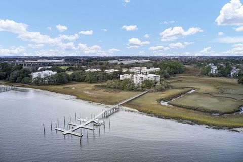 If you are looking for a deep-water dock on Daniel Island and low maintenance condo living, this is the home for you! This luxury condo with marsh and Wando River views, comes with a 35 ft deeded boat slip right in your backyard! You will find perfec...