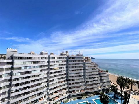 Seaside Apartments in the Coveted Calpe Costa Blanca Area Situated within the charming town of Calpe, within the northern expanse of Alicante province, these apartments enjoy a prime location within the highly sought-after Costa Blanca region. This a...
