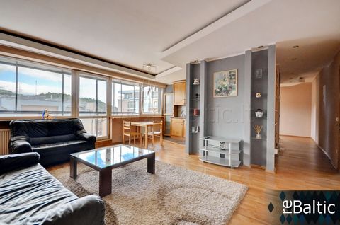 Spacious three bedroom apartment in a new building with a large terrace and stunning views through the windows Key Features - Spacious living room with a large terrace and views of the park and river - Kitchen combined with the living room. Updated a...