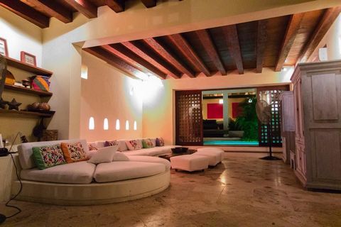 Extraordinary property in the heart of Cartagena de Indias, with finishes of the highest standard while maintaining the colonial style of the walled center of the city. Features: - Air Conditioning - Concierge - Garden - Pool Outdoor - Washing Machin...
