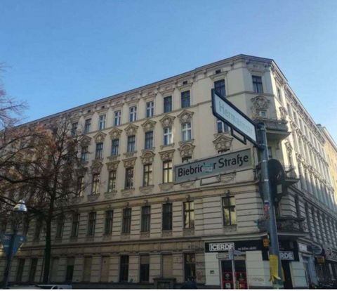 Address: Hermannstraße 232 12049 Berlin Property description Building In an excellent location, just a stone’s throw from the famous Hermannplatz, this is a unique opportunity for a smart property investment. This 77 square metre flat is currently le...