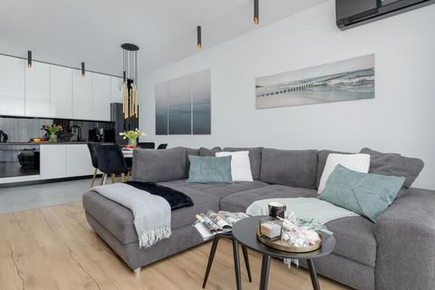 Der neue, exklusive Apartmentkomplex liegt direkt am Ufer des Flusses Dziwna. Neben komfortablen, großzügigen Appartements bietet es einen SPA-Bereich mit Hallenbad, Whirlpool und Sauna. Zum schönen Sandstrand am Meer sind es nur 700 m. Das Zentrum d...