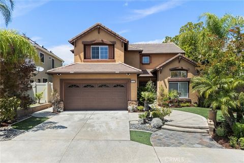 Welcome to this gorgeous 5-bedroom, 3-bathroom SHEA home located in the sought after Running Springs community. This residence boasts a freshly painted interior and a bright open floorplan, creating an inviting atmosphere from the moment you step ins...