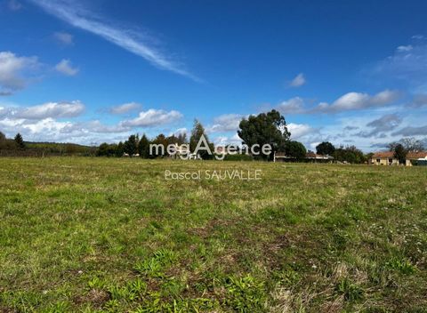 Terrain plat à bâtir de 1406m2