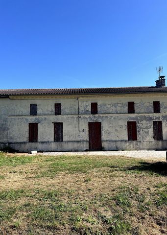 LONGÈRE À RÉNOVER