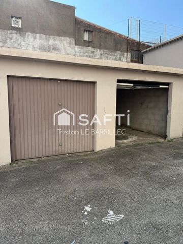 Lot de 7 boxes fermés ,Quartier recherché ,Excellente rentabilité