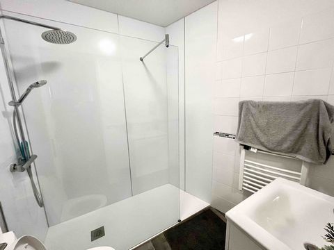 photo no. 10