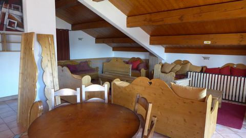 The residence Le Chalet des Neiges Arolles**** is situated at 250m from the ski slopes of the ski resort Arcs 2000, a free skilift is in front of the residence. It is divided in several chalets, all of Savoyard style, with a wonderful view on the ski...