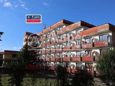 Property intended for a sanatorium, consisting of four buildings with a storey between two and five floors. Each of the buildings consists of rooms and suites, as well as auxiliary staff rooms. The area has good communications. The buildings are mono...