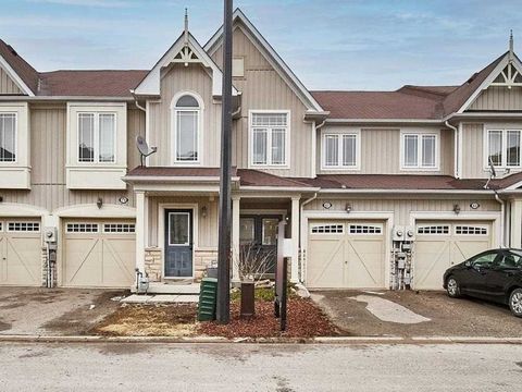 This Beautiful Townhome In The Popular Aspen Springs Community In West Bowmanville. Located 5-10 Minute Walk Or Drive To The Shopping Area. Big Box Stores Including Walmart, Canadian Tire, Home Depot, Clarington Shopping Centre, Restaurants, Cinemas,...