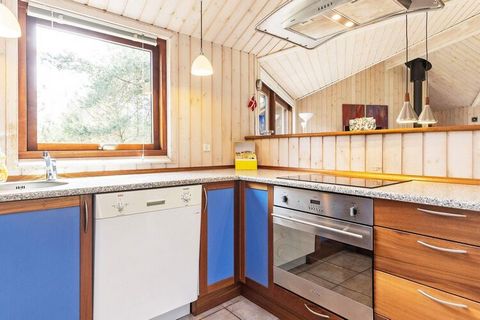 Star-shaped holiday cottage located in scenic surroundings at the North Sea. There is a whirlpool and sauna for 2 persons. 3 tile terraces. The house is located near an unspoiled dune area as neighbour to protected nature. On the nearby beach you can...
