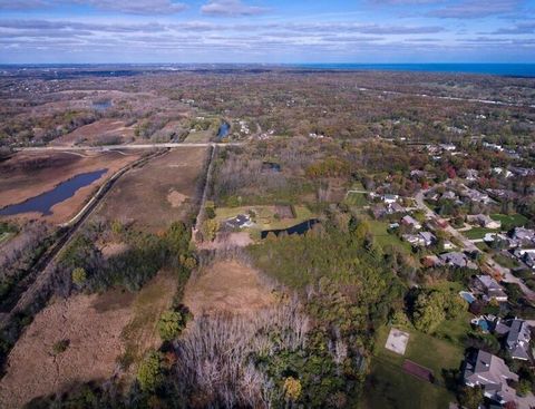 35 Acres (10+ Buildable) Well Positioned Within Highland Park Borders Bannockburn, Ideal For Luxury Residences, Conservation Community, Cluster-Homes With Amenities, Equestrian / Recreational Campus & Suitable For Corporate / Wellness Retreat. Stunni...
