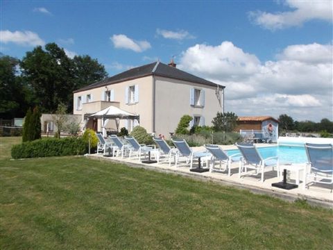 A superbly presented property standing in grounds of about 1ha with views towards the village of Faye l'Abbesse, where there are shops and services. 10 Minutes from the town of Bressuire. 90 Minutes from several airports including Nantes, Poitiers an...