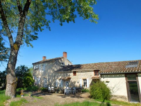 In the heart of beautiful countryside, this stone house offers all the comfort and calm you're looking for. It can also be used as a gîte or chambre d'hôtes (3 bedrooms, kitchen, bathrooms...). The ground floor (private area) comprises a large living...