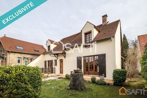 Family Detached House 151 M² (usable area 182m2) 8 ROOMS Residential, quiet and green area EXCLUSIVITY-RARE OPPORTUNITY*** Very rare in the sector to be seized! Magnificent traditional house in a highly sought-after residential area. Close to Achères...