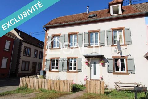 Pretty renovated terraced house of 165m² divided into two very beautiful apartments on a plot of 2.97 acres. Ideally located a stone's throw from the train station and close to all amenities. This house will offer you on the ground floor a first 3-ro...
