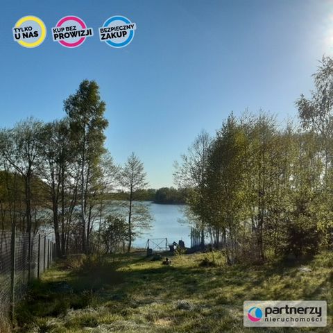 Peace, quiet, birds singing! The exact location is Grabówko on the Polaszkowskie and Sobieckie Lakes. ::ADVANTAGES: - private beach shared with only a few neighbors (access through a lockable gate) - proximity to lakes and nature - large plot of land...