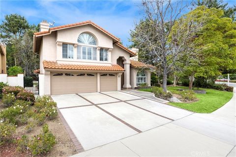 **Charming Suburban Retreat** Welcome to your new suburban oasis! This charming 4-bedroom, 3-bathroom home offers a perfect blend of comfort, convenience, and style. Nestled in a peaceful, sought after neighborhood, this property provides a serene es...