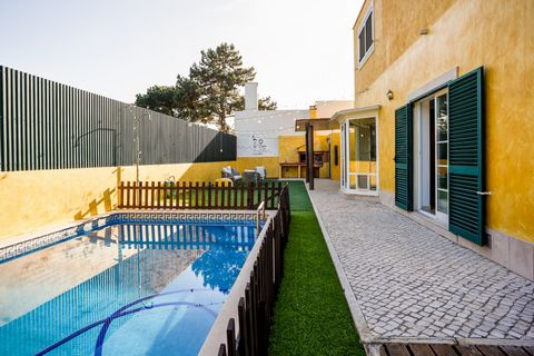 Our beautiful Villa in Lagoa de Albufeira has a spacious outdoor area with a pool and BBQ facilities. This is the perfect place to shut down from urban environments for a few days with your family and friends. The Villa has 4 bedrooms, 2 bathrooms an...