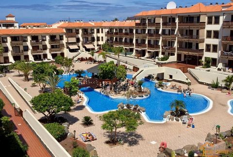 Situated in Costa Del Silencio, just 400 metres from Playa Amarilla, the apartment features beachfront accommodation with an outdoor swimming pool, a bar, a garden and free WiFi. With mountain views, this accommodation provides a balcony. The apartme...