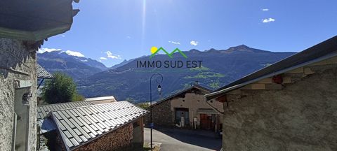 Your Tarentaise Agency, Immo sud-est, is pleased to help you discover this T4 apartment in the heart of the town of Valezan. You will be seduced by the charm of the old with its wood-burning fireplace, and its vaulted ceiling. In addition, a cellar a...