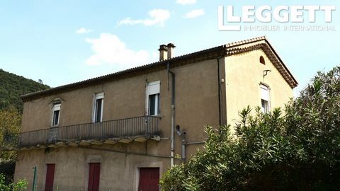 A28196EEE30 - Flat with spacious living space, bathroom, 3 bedrooms, cellar and garden Information about risks to which this property is exposed is available on the Géorisques website : https:// ...