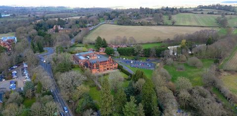 An extremely rare opportunity to acquire an exceptional Estate located in the Blackdown Hamlet to the North of Royal Leamington Spa town centre, which is one of the most desirable towns in the Midlands and Country. Set within approximately 5.5 acres ...