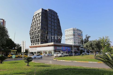 Schicke Büroräume im Axis Ofis Projekt in Kepez Antalya Axis Ofis befindet sich im Emek-Viertel in Kepez, Antalya. In der Nähe der Autobahn gelegen, bietet das Projekt ein reichhaltiges Angebot an kommerziellen und sozialen Annehmlichkeiten. Die Büro...