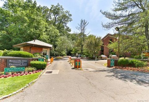Welcome to Bronxville Glen North-desirable one bedroom with balcony in sought after 24-7 Gated Community with park like setting. This spacious condo unit features -updated pass-thru kitchen with stainless steel appliances, walk-in-closet, and has acc...