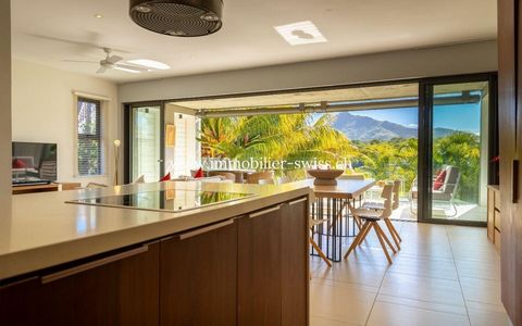 Tamarind | Mauritius | 3 bedroom beachfront apartment for sale   FOR SALE APARTMENT R + 2 FOOT IN THE WATER IN FULL OWNERSHIP IN TAMARIN MAURITIUS This superb apartment with an area of 200 m2 is located on the first floor of this residence by the sea...