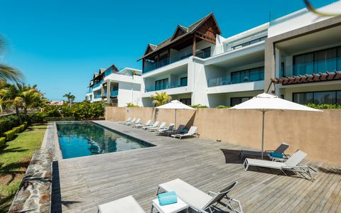 For sale: 3 bedroom, 2 bedroom apartment with individual bathrooms, located in Grand Gaube, Mauritius. This apartment includes a beautiful bathroom equipped with an Italian shower and a double sink, as well as a dressing room. One bedroom opens onto ...