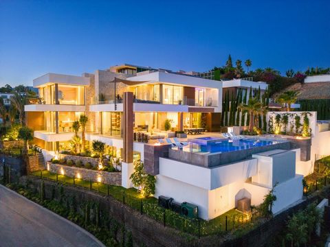 Situated majestically on the hills of La Quinta, within the prestigious and secure gated community of The Hills, 'Big Daddy' stands as a modern architectural masterpiece that epitomises the pinnacle of luxury living. The villa's design and constructi...
