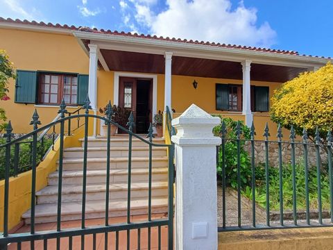 This is a unique opportunity to acquire a spacious and versatile villa, ideal for large families or those looking for extra space for investment. With a prime location and a host of impressive features, this property offers the perfect balance of com...