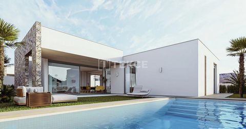 3 Bedroom Detached Villas 400m from the Beach in Mar de Cristal These villas in Cartagena Mar de Cristal provide a fantastic space for outdoor living and enjoying the beautiful Mediterranean climate. This area can be used for sunbathing, relaxing, or...