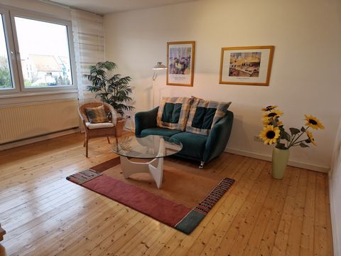 Welcome to your new home! We are delighted to offer you a bright and fully furnished 3-room apartment in Hanau Mittelbuchen. The apartment boasts a living space of 70 square meters and promises a cozy living experience in a quiet yet central location...