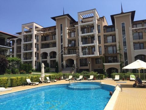. 2-Bedroom, 2-bathroom apartment with Sea and pool views in Porto Paradiso, Sveti Vlas IBG Real Estates brings to your attention this 2-bedroom apartment located on the 2nd floor in Porto Paradiso. The complex is new unique with luxury apartments an...