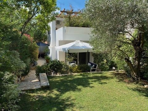 For Sale Maisonette, Ekali 220sq.m , 5 Bedroom/s ,3 bath/s , 1 WC , 1 parking , 1978 built year , features: Security door, Security alarm, Storage room, Fireplace, Internal Staircase, Double Glazed Windows, Window Screens, Balconies, BBQ, Pets Allowe...