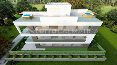 Penthouse under construction is for sale, just 150 m from the sea, in the prestigious Zadar neighbourhood Diklo. The move-in is planned for July 2024. In addition to the excellent layout of the rooms and sea view, this property offers high-quality eq...