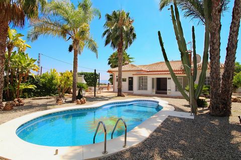 The recently refurbished villa contemporary style on a double plot 2200m2 and a large Garage / Workshop that could be converted into further accommodation. The Villa has been finished to a contemporary style and has a very open feel inside the proper...