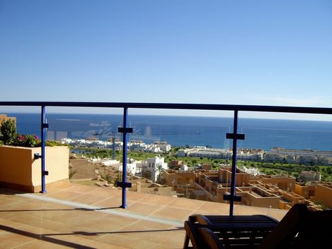 Een kans om een gloednieuw modern appartement te kopen in de nieuwe fase III van de luxe urbanisatie Atalaya de Mojacar in Mojacar Playa. De appartementen zijn ideaal gelegen ten opzichte van alle voorzieningen die Mojacar te bieden heeft, waaronder ...