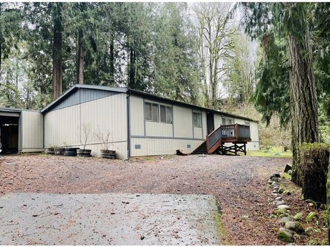 Very spacious 1848 sq ft home with lovely pond view located in Big Valley Woods Manufactured Home Community. The community has beautiful walking trails, several ponds and a community rec center. Vaulted ceilings and open floor plan. Laminate flooring...