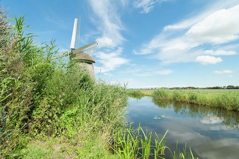 Deze vakantiewoning bij de oude watermolen in ’t Zand is geschikt voor 2 personen en beschikt over 1 grote slaapzolder die je bereikt met een smalle wenteltrap (zie foto). Het is een heerlijke plek om tot rust te komen. Wanneer je ’s ochtends wakker ...