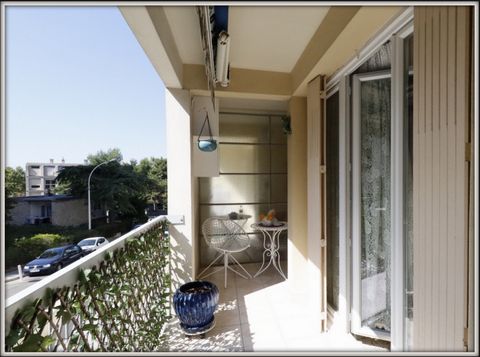 Dpt Bouches du Rhône (13), à vendre MARSEILLE 4EME ARRONDISSEMENT appartement T4/5 DE 80 m² avec terrasse et loggia