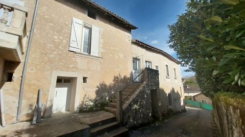 Dans un hameau, au calme, NETO-IMMO vous propose de visiter cette maison en pierre entièrement rénovée. Sans aucun travaux à prévoir, cette maison comprend deux chambres, une cuisine ouverte sur le séjour, donnant sur une belle terrasse et un grand j...