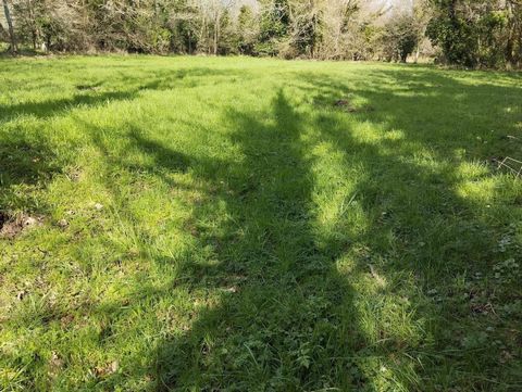 Terrain situé dans un quartier calme à 1 km de la mer