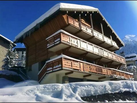 Investor Opportunity – Alpine Property with 4 Independent Apartments in La Clusaz Located in the sought-after Etale area of La Clusaz, just a few metres from the Combe des Juments cable car, this exceptional ski-in, ski-out investment property offers...
